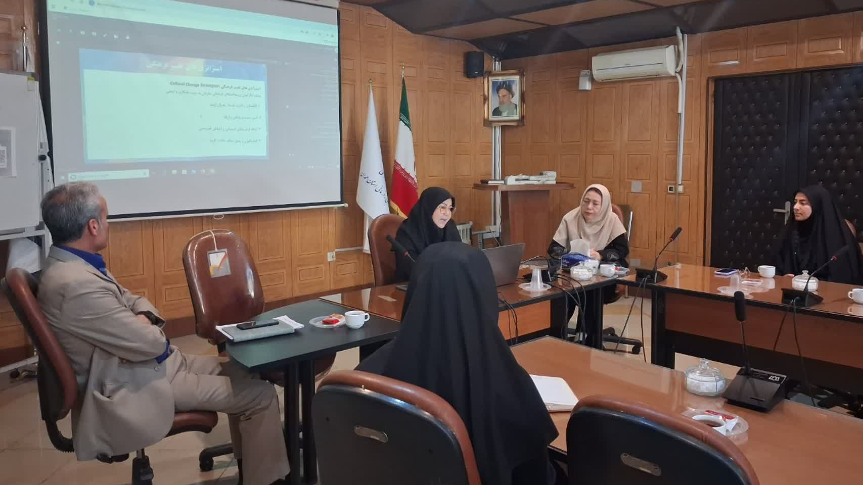 کارگاه آموزشی با موضوع مدیریت تعارض و کنترل خشم در محیط دانشگاهی 